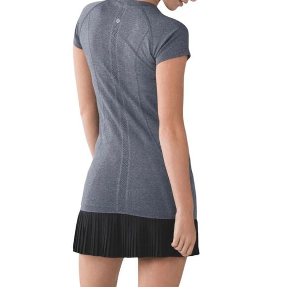LULULEMON ATHLETICA Swiftly Tech Short Sleeve in Heathered Black Size 10 - Picture 2 of 5